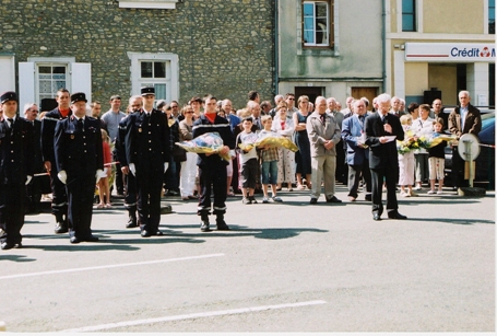 le maire pendant son allocution