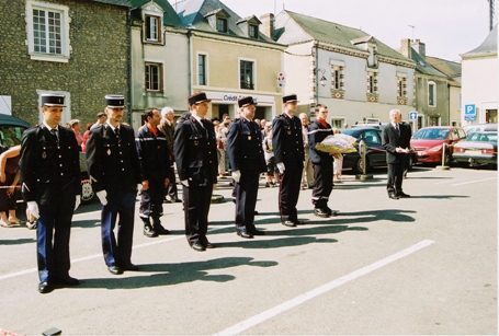 les gendarmes et les pompiers