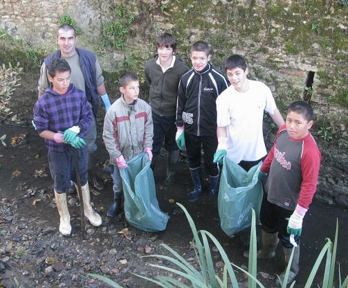 ils nettoient la nature